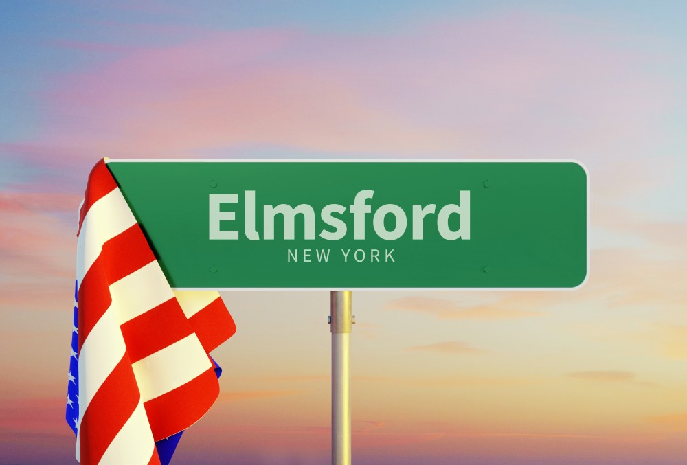 Elmsford – New York. Road or Town Sign. Flag of the united states. Sunset oder Sunrise Sky. 3d rendering