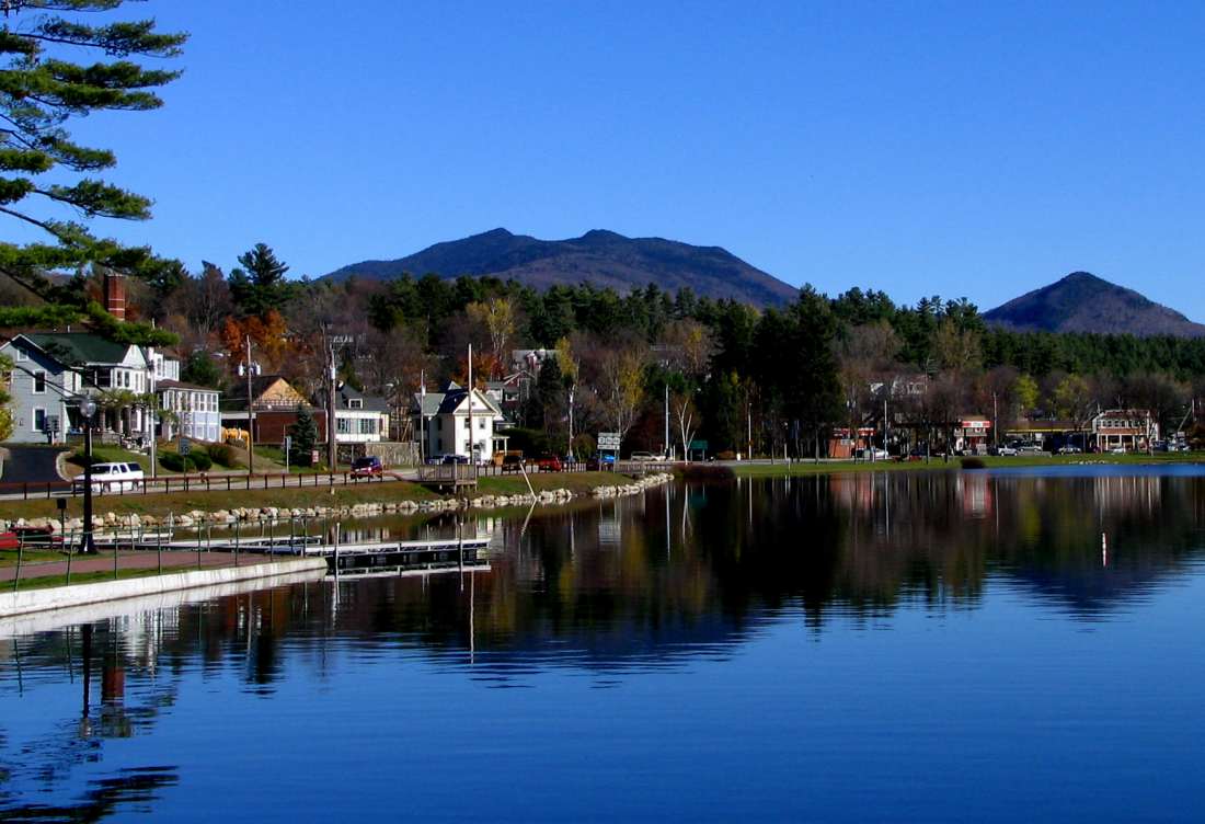 Saranac_Lake_-_Lake_Flower