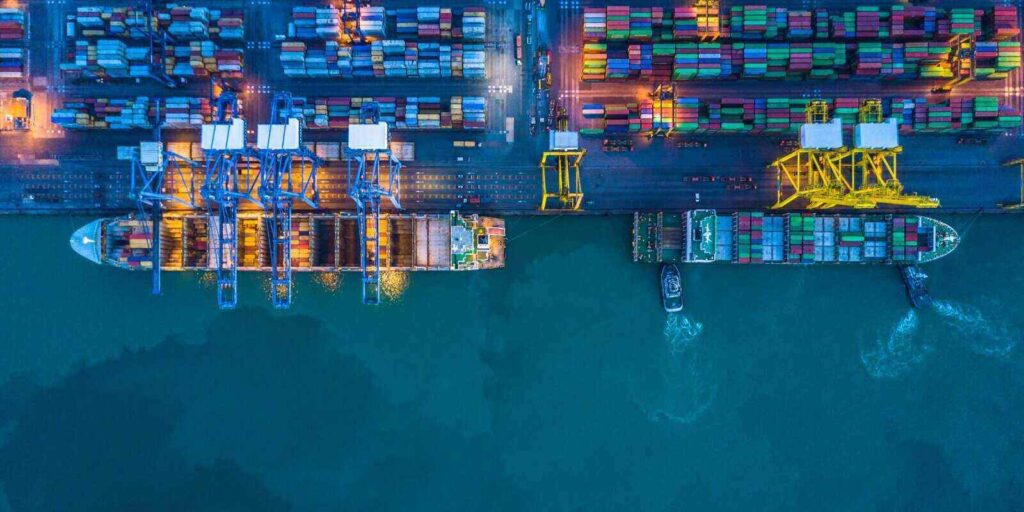 container ship loading and unloading in deep sea port